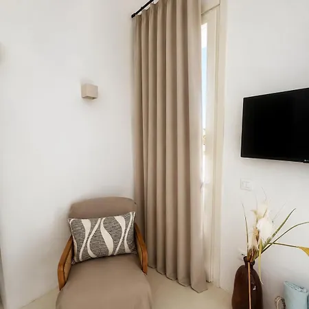 Epta Mykonos And Pools Ξενοδοχείο *