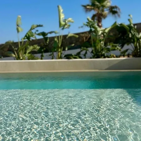 Ξενοδοχείο Epta Mykonos And Pools